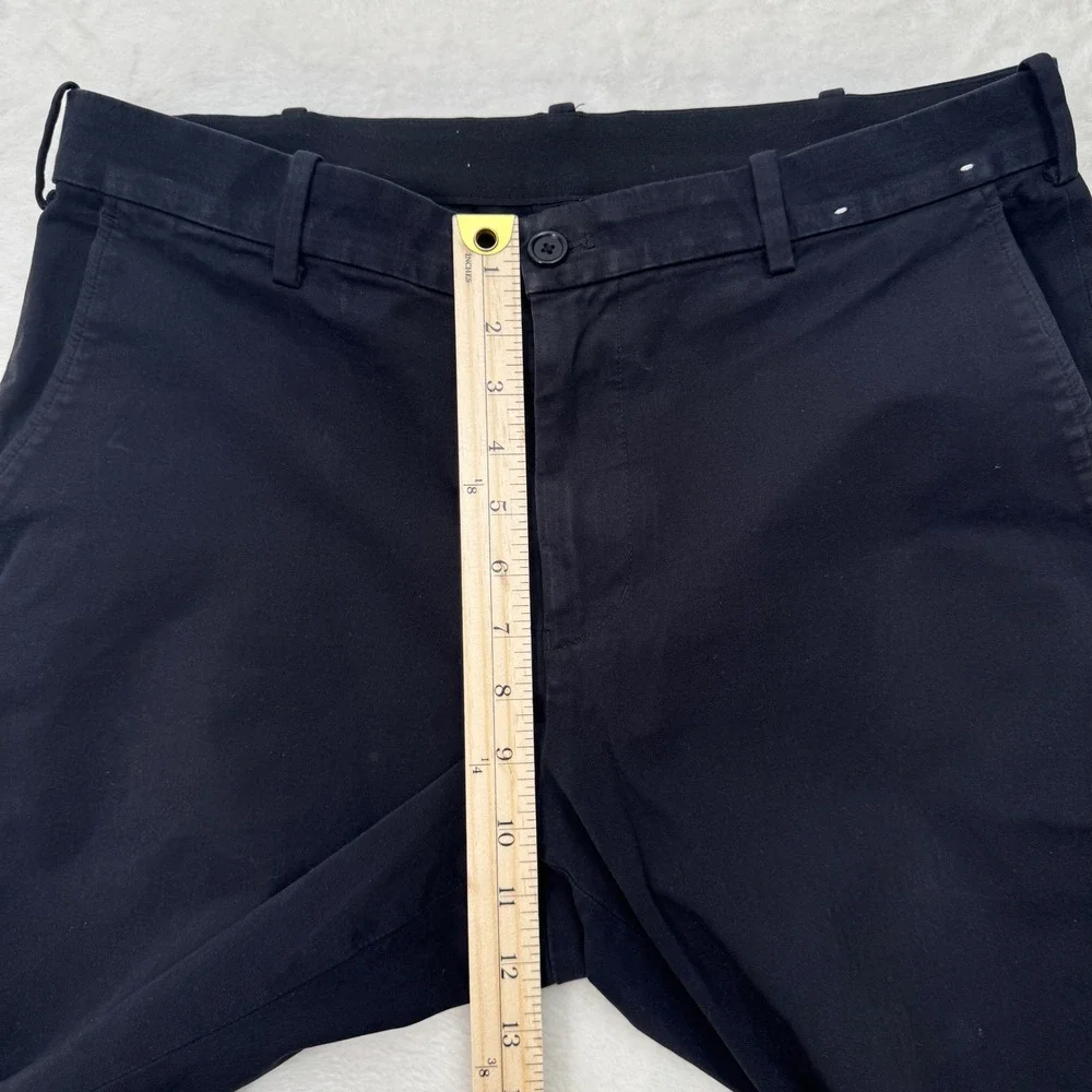 Uniqlo Chino Pants Mens Medium Black Slim Fit Stretch Cotton Flat Front